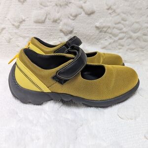 Fluevog Yellow Urban Angel Pilot 10 (Fits 8-8.5)